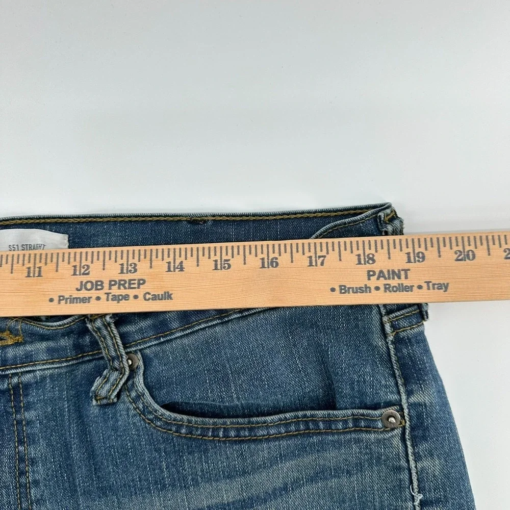 Levis ***small hole